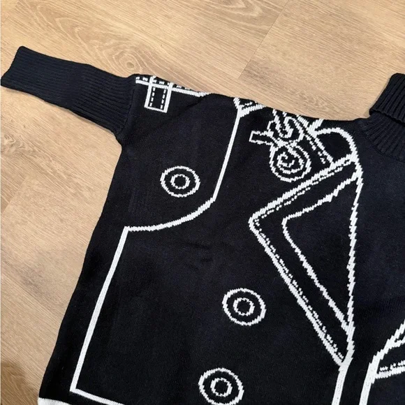 Black and White Turtleneck Sweater - Picture 3 of 6
